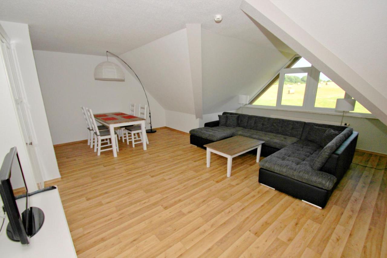 Strandnah Mit Balkon, Gratis Nutzung Vom Ahoi Erlebnisbad Und Sauna In Sellin - Strandhaus Moenchgut Fewo21 Lobbe Εξωτερικό φωτογραφία
