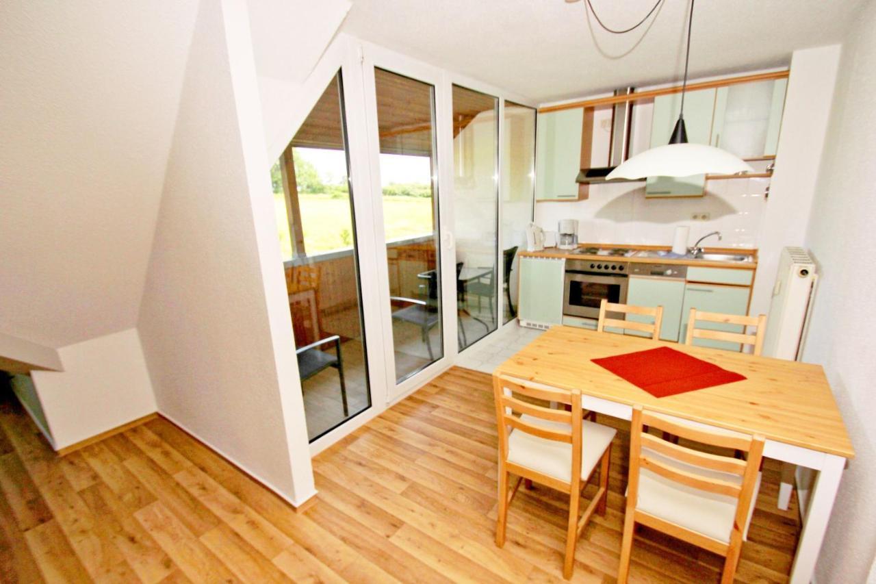 Strandnah Mit Balkon, Gratis Nutzung Vom Ahoi Erlebnisbad Und Sauna In Sellin - Strandhaus Moenchgut Fewo21 Lobbe Εξωτερικό φωτογραφία